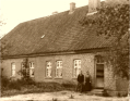 Die zweite Schwalinger Schule, Haus-No.19, Rückseite, in den 1900er Jahren